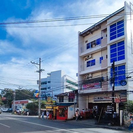 فندق Reddoorz @ Rsl Transient House Iloilo المظهر الخارجي الصورة