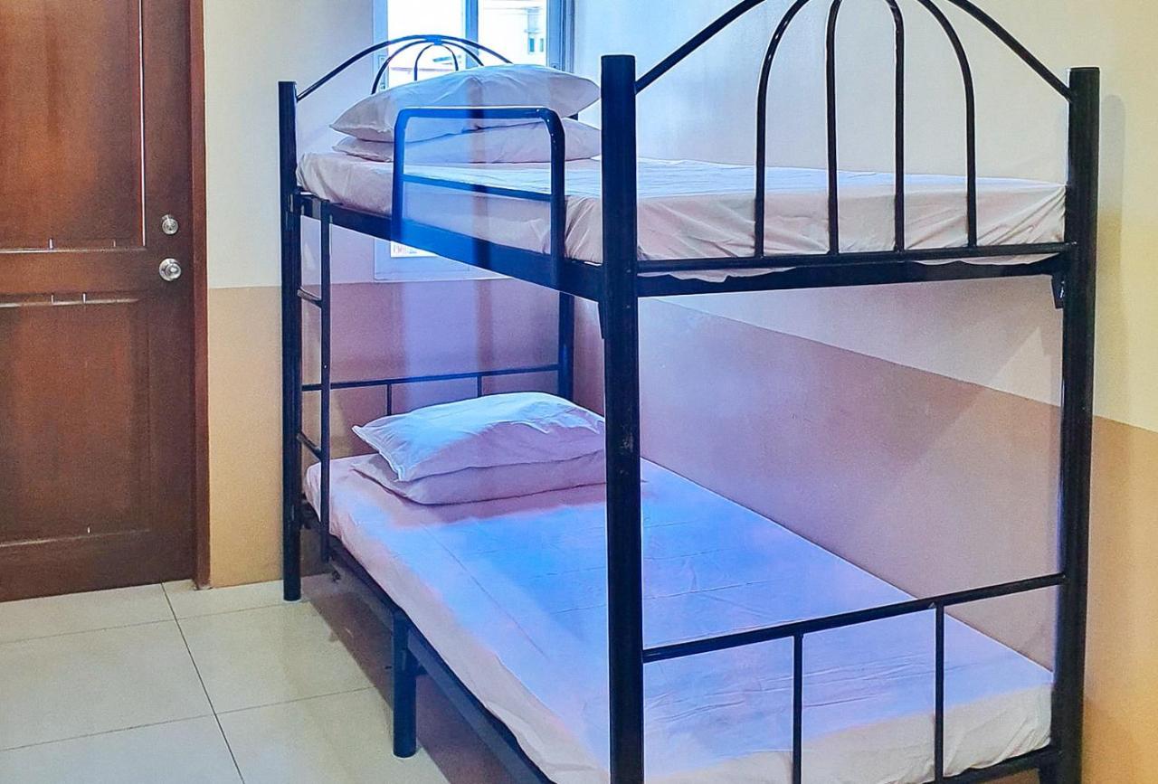 فندق Reddoorz @ Rsl Transient House Iloilo المظهر الخارجي الصورة